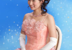 すてきなドレス姿のお嬢様のお写真紹介